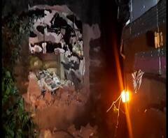 Reporter Stories: কাটোয়ায় মত্ত অবস্থায় লরি চালিয়ে দুর্ঘটনা, গ্রেফতার ২