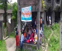Reporter Stories: স্থায়ীকরণ ও বেতন কাঠামো পুনর্গঠনের দাবিতে শিলিগুড়িতে অবস্থান বিক্ষোভ ভোকেশনাল কোর্সের শিক্ষক ও শিক্ষাকর্মীদের