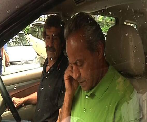 Reporter Stories: চালকের আসনে জামশিদ, পাশে বন্ধু মজিদ, ৪৬ মিনিটের সফরে ফিরল ৩১ বছর পুরনো বন্ধুত্বের কোলাজ 