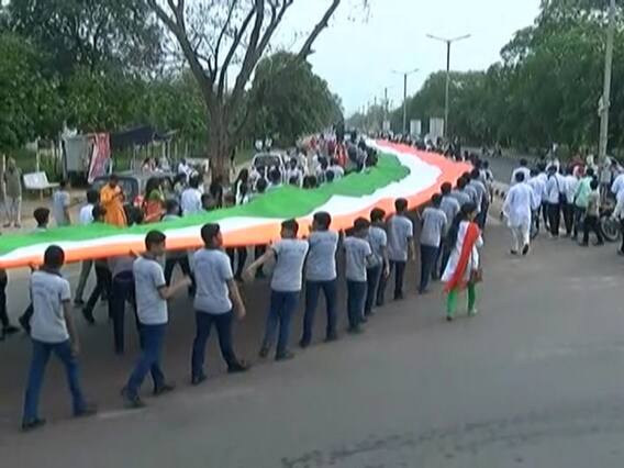 ગાંધીનગરમાં નીકળી શૌર્ય યાત્રા, મોટી સંખ્યામાં યુવાનો જોડાયા, જુઓ વીડિયો