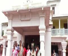 Reporter Stories: আজ ২২ শে শ্রাবণ, শান্তিনিকেতনে রীতি মেনে রবীন্দ্র স্মরণ