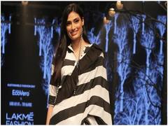 Lakme Fashion Week में रैम्प पर उतरीं अथिया शेट्टी ने शेयर किए अपने फैशन टिप्स, मां को बताया अपना फैशन आइकन