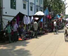 Reporter Stories: ভেস্তে গিয়েছে গ্রিনসিটি প্রকল্প, বাঁকুড়ায় হকারদের রাস্তা বেদখল নিয়ে তরজা 