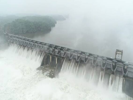 મહીસાગર નદી બે કાંઠેઃ નીચાણવાળા વિસ્તારોમાં ઘૂસ્યા પાણી, લોકોનું કરાવાયું સ્થળાંતર