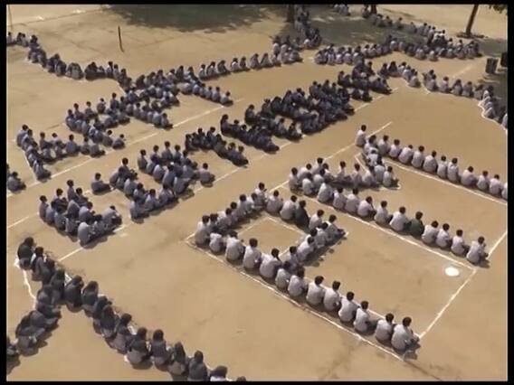 વિસનગરમાં પીએમ મોદીના જન્મદિવસની ઉજવણીમાં 69 કિલોની કેક કપાઇ, જુઓ વીડિયો