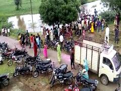 ગણેશ વિસર્જન દરમિયાન નંદરબારમાં ડૂબી જતાં સુરતના છ યુવકોના મોતથી અરેરાટી, જુઓ વીડિયો