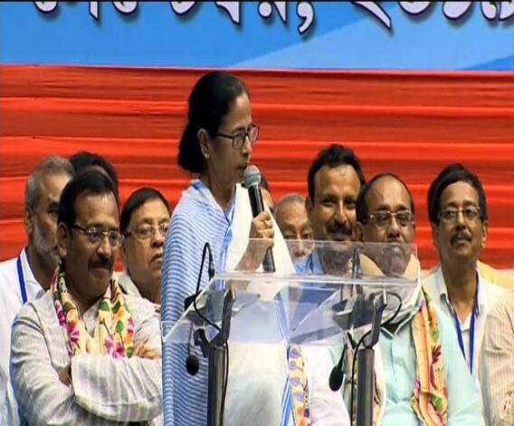 ২ থেকে ১৫ অক্টোবর- রাজ্য সরকারি কর্মীদের এবারে পুজোয় ছুটি ১৪ দিন, ঘোষণা মমতার