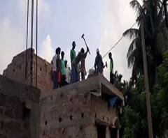 Reporter Stories: কাটোয়ায় নির্মীয়মান বাড়ির ভিতর কুয়ো খুড়তে গিয়ে মৃত্যু শ্রমিকের