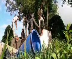 Reporter Stories: সুবর্ণরেখা নদীর পাড়ে চোলাইয়ের ঠেকে হানা আবগারি দফতরের