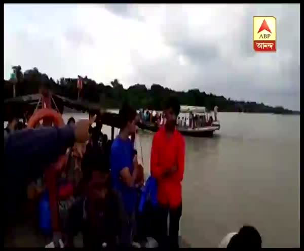 Reporter Stories: বন্ধ জেটি তৈরির কাজ, ভেসেল থাকলেও পরিষেবা শুরু করা যাচ্ছে না শ্রীরামপুর-ব্যারাকপুরের মাঝে