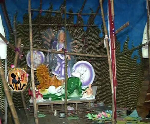 গানের কথা মাথায় রেখে উল্টোডাঙ্গা সংগ্রামীর এবারের মণ্ডপসজ্জা