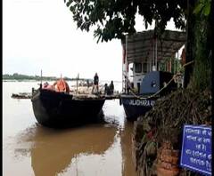 Reporter Stories: বাড়ছে ভাগীরথী ও অজয় নদের জল, ৪টি ঘাটের ফেরি পরিষেবা বন্ধ পূর্ব বর্ধমান জেলায়