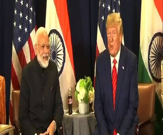 প্রধানমন্ত্রী মোদিকে ভারতের এলভিস প্রেসলি বলে উল্লেখ মার্কিন প্রেসিডেন্ট ট্রাম্পের