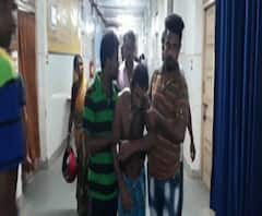  তুফানগঞ্জের ছাটরামপুরে ৩ তৃণমূল কর্মীকে মারধর,আক্রান্তদের অভিযোগ, গতকাল সন্ধ্যায় পার্টি অফিসে ঢুকে বিজেপি আশ্রিত দুষ্কৃতীরা হামলা চালায়