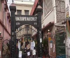 Reporter Stories: পশ্চিম মেদিনীপুরের রামজীবনপুর পুরসভা দখলের পথে বিজেপি? আশঙ্কা ওড়াল শাসক শিবির