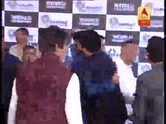 सालों बाद एक दूसरे से गले मिलते नज़र आए अभिषेक बच्चन और विवेक ओबेरॉय, ऐसा था नज़ारा 