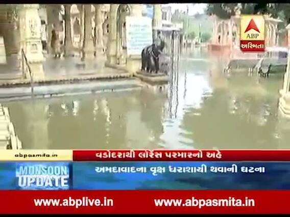વડોદરાઃ ભારે વરસાદ પછી કાશીવિશ્વનાથ મંદિરમાં ભરાયા પાણી, જુઓ વીડિયો