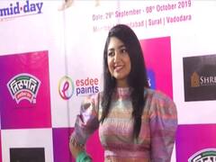 Go Celeb के नवरात्रि इवेंट में पहुंचे रिमी सेन, भूमि त्रिवेदी, जसलीन मथारू समेत कई सितारे