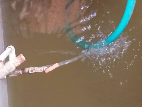 વડોદરામાં પાણીની પારાયણ યથાવત, મહિલાઓએ માટલા ફોડી નોંધાવ્યો વિરોધ, જુઓ વીડિયો