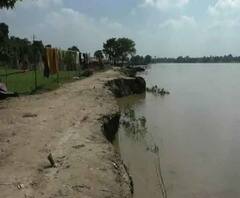 Reporter Stories: নদীয়ায় ভাগীরথীর ভাঙন রোধে ফেলা হচ্ছে বালির বস্তা