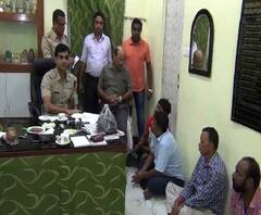 Reporter Stories: পুলিশ সেজে প্রতারণা, সোনারপুরে গ্রেফতার আবগারি দফতরের প্রাক্তন কর্মী সহ ৪