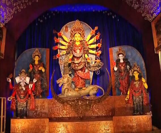 দক্ষিণ কলকাতার প্রতাপাদিত্য রোড ত্রিকোণ পার্কের পুজো জিতে নিয়েছে এবিপি আনন্দের, মাতৃভাবনায় সেরার শারদ আনন্দ সম্মান 