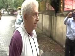 Naseeruddin Shah ने डाला वोट, काफी मशक्कत के बाद मिला वोटर लिस्ट में नाम | Exclusive