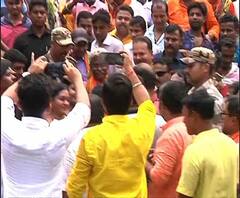 দুর্গাপুজো নিয়ে কোনও বিভেদ বা রাজনীতি নেই, উদ্বোধনে গিয়ে মন্তব্য দিলীপ ঘোষের