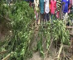 Reporter Stories: নদিয়ায় নবমীর রাত থেকে নিখোঁজ পুরোহিতের মৃতদেহ উদ্ধার, দোষীদের গ্রেফতার ও সিআইডি তদন্তের দাবিতে বিক্ষোভ 