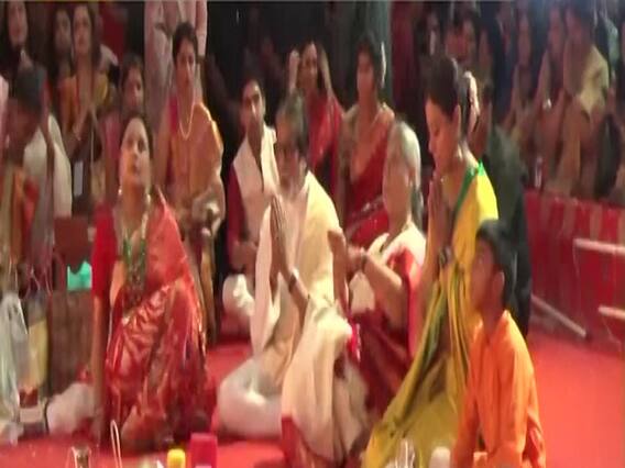 नवरात्रि के रंग में रंगा पूरा बॉलीवुड, बिग बी, काजोल समेत तमाम कलाकारों ने की शक्ति पूजा