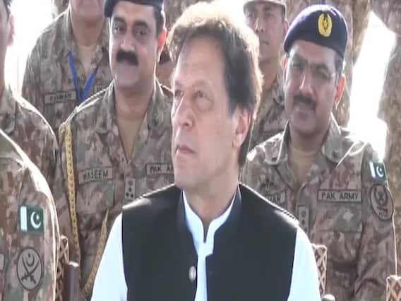 Imran Khan के तख्तापलट की तैयारी शुरू, पाक सरकार के खिलाफ 'आजादी मार्च' का एलान