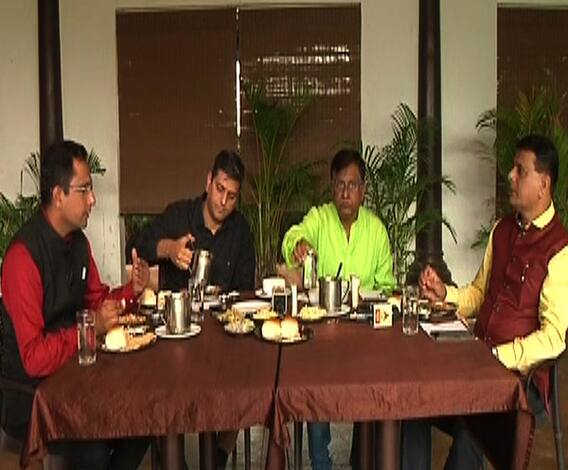 Nashik Politics | उत्तर महाराष्ट्रात महायुतीची सरशी होणार, नाशिकमधील ज्येष्ठ पत्रकारांचा अंदाज | ABP Majha