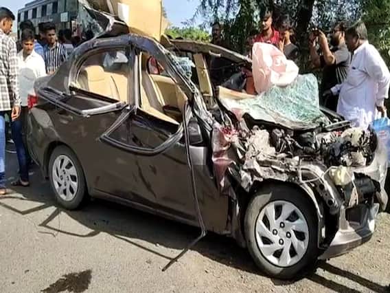 ખેડાઃ ડાકોર રોડ પર કાર-ખાનગી બસ વચ્ચે ગમખ્વાર અકસ્માત, 5નાં મોત