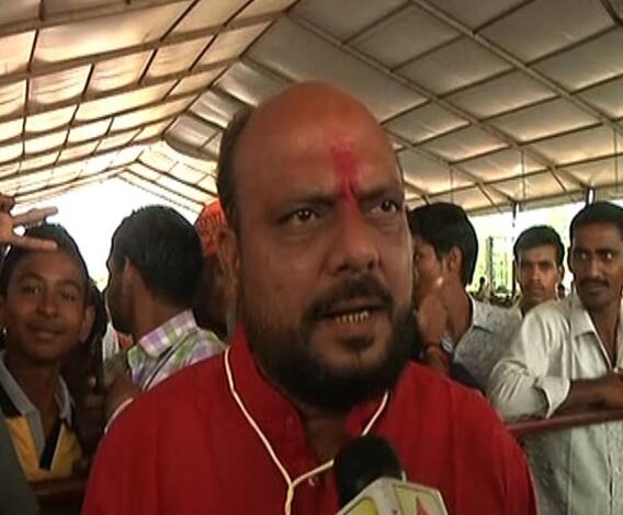 Jalgaon | बंडखोरीमुळे गुलाबराव पाटलांची नाराजी उघड, नाराजी नाट्यानंतर पाटील-महाजनांमध्ये वाद? | जळगाव | ABP Majha