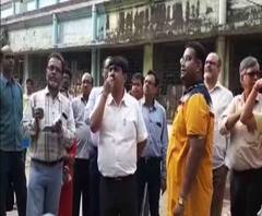 Reporter Stories: পুরুলিয়ার দেবেন মাহাতো সদর হাসপাতালের যত্রতত্র নোংরা, আবর্জনা; ক্ষুব্ধ জেলা শাসক
