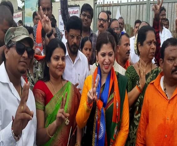 Assembly Election 2019 | जितेंद्र आव्हाड विरुद्ध दिपाली सय्यद लढत | बिग फाईट वातावरण टाईट | ABP Majha