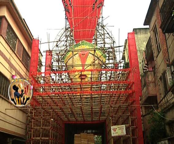 প্ল্যাটিনাম জুবলি বছরে সিঁদুরে সিঁদুরে রাঙা হয়ে উঠেছে রামমোহন সম্মিলনীর মণ্ডপ