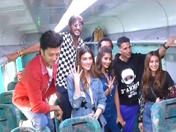 Akshay Kumar समेत Housefull 4 के तमाम सितारों का ट्रेन का सफर, देखिए