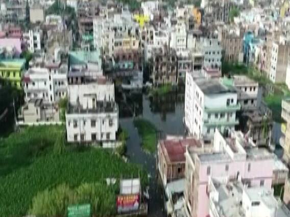 Patna Flood: कई दिन से पानी में फंसे 4 दिन के नवजात और मां का रेस्क्यू । Panchnama 02.10.2019