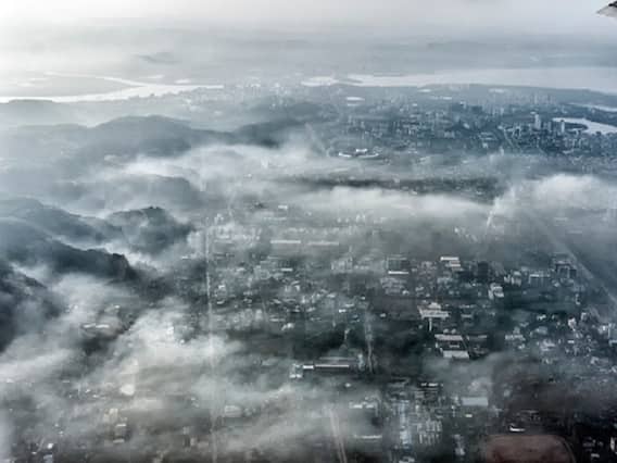 Shashi Tharoor tweets over Delhi pollution