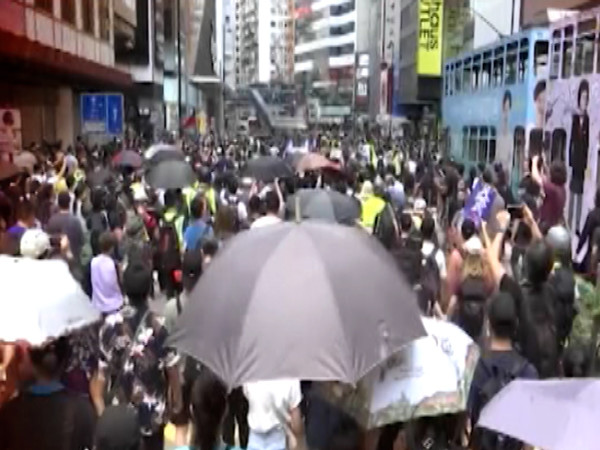China tries to violently suppress dissent in Hong Kong | ABP Special