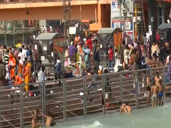 Kumbh 2021 : कुंभ में Corona की Guidelines कितनी प्रभावी? 